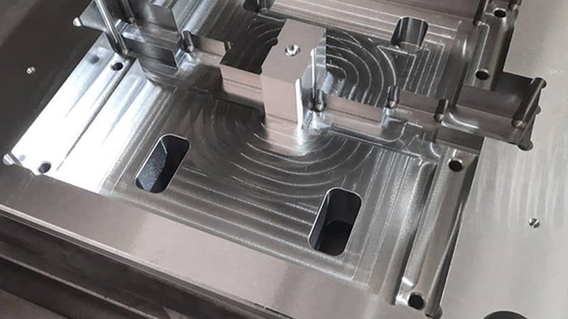 汽车模具配件使用寿命影响因素探析