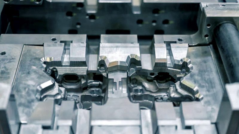 成都汽车塑胶模具材料：揭秘高性能模具背后的秘密