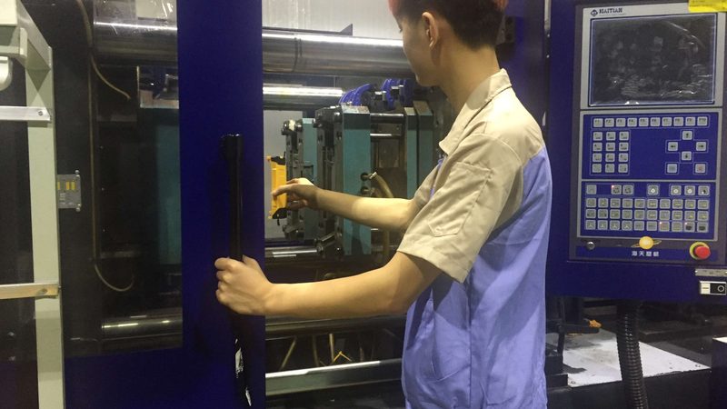冲压模具设计参数计算：精准设计，高效生产